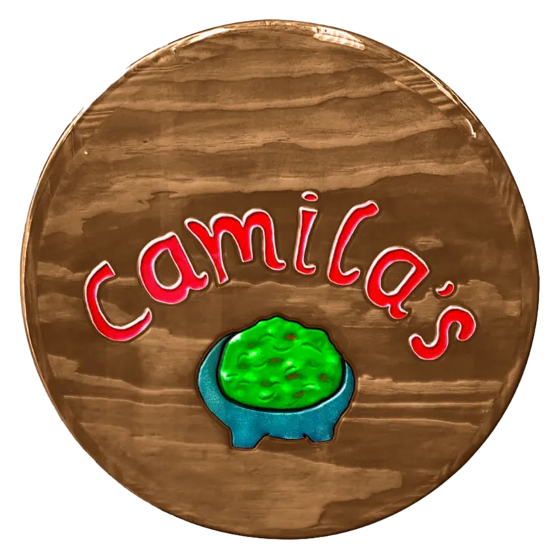 Camila 24 en acabado Almendra Oscuro